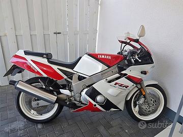 Ricambi Yamaha FZR 600 Genesis