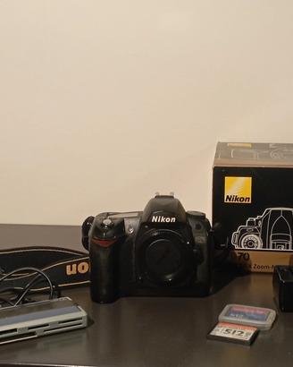 Fotocamera reflex Nikon D70