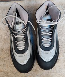 scarpe con rotelle