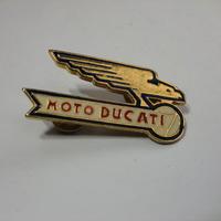 Distintivo / Moto Ducati / giacca / accaio / anni 