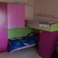 armadio a ponte con letto a castello