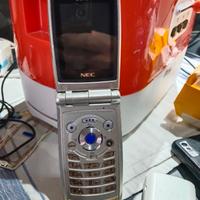 Telefono a conchiglia Nec