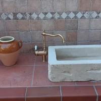 Lavabi fioriere vasi in pietra leccese