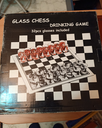 Glass Chess - Scacchi in vetro - Drinking Game