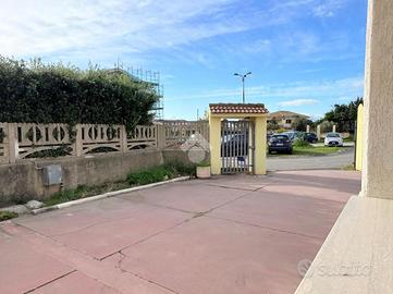 4 LOCALI A BOTRICELLO