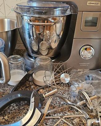 Kenwood Chef Patissier XL con accessori