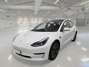 TESLA MODEL 3 75 kWh Long Range Dual Motor AWD 4 P