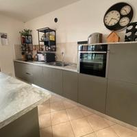Cucina componibile con isola