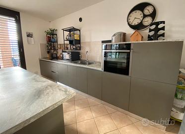 Cucina componibile con isola