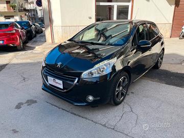 Peugeot 208 1.4 HDi 68 CV 5 porte Allure