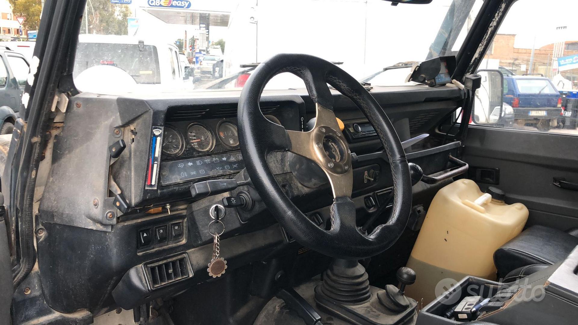 Land Rover Defender 1998 photo 5