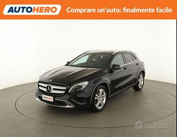 MERCEDES-BENZ GLA 180 AX32156