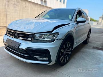 Volkswagen Tiguan 2.0 BiTDI SCR DSG 4MOTION Advanc