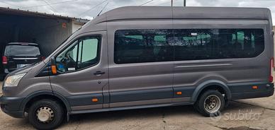 Ford minibus 18 posti