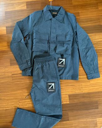 Pantaloni e giacca camicia