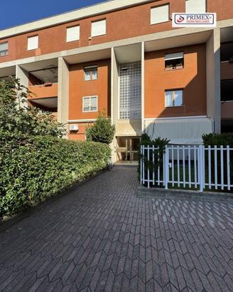 Appartamento di 110 m² con 4 locali e box auto a R