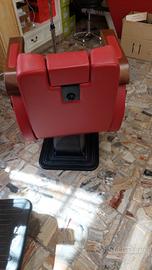  2 postazioni da barbiere e 2 poltrone