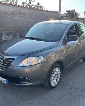 LANCIA YPSILON 1.2 GPL SCADUTO CARROZZERIA DA RIVE