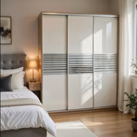 Armadio scorrevole con ante