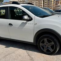 Dacia Sandero Stepway 1.5 dCi-2017 Navigatore