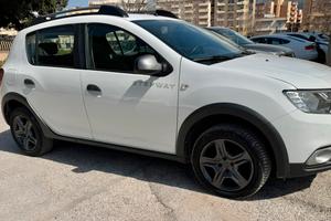 Dacia Sandero Stepway 1.5 dCi-2017 Navigatore