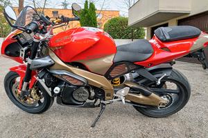 Aprilia tuono rsv 1000