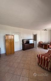 Villa Bifamiliare Fronte Mare con Giardino, Terraz