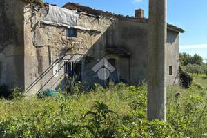 CASA INDIPENDENTE A VICOLI