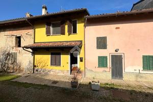 CASA SEMINDIPENDENTE A TORTONA