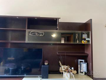 PARETE ATTREZZATA TV