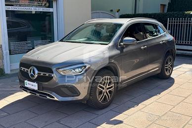 MERCEDES GLA 180 Automatic Sport