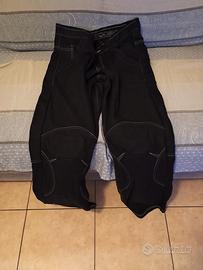 Pantalone moto.