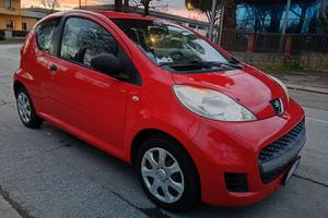 Peugeot 107 1.0 benzina