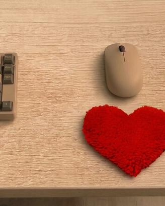 poggiapolsi per mouse trapuntato a forma di cuore
