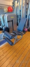 Attrezzo palestra LEG CURL TECHNOGYM