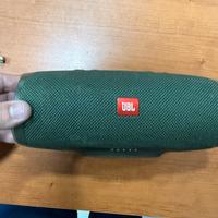 JBL Charge 4 - usata di rado