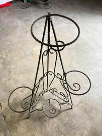 Portavaso verticale in ferro battuto