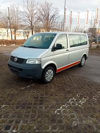 Volkswagen Transporter Caravelle 2.5 TDI/131CV PL 