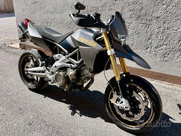 Aprilia Dorsoduro 750
