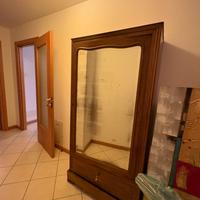 Armadio con specchio