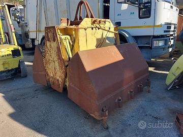 Benna bivalve elettroidraulica per gru a ponte