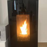 Stufa a pellet Idro UNICAL 14,5 kw anno 2022