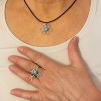 Set Anello regolabile + collana fiore turchese 
