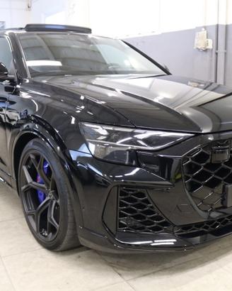 AUDI RS Q8 TFSI V8 quattro tiptronic Performance