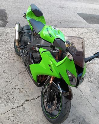 KAWASAKI NINJA ZX-10R