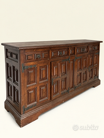 Grande credenza d’epoca in legno massello