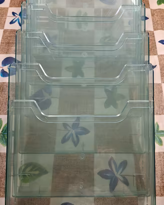 Organizer scrivania  in plastica- 6 vaschette 