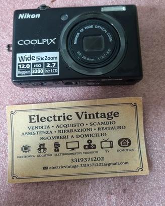 *0442NN-Fotocamera Nikon Coolpix S570