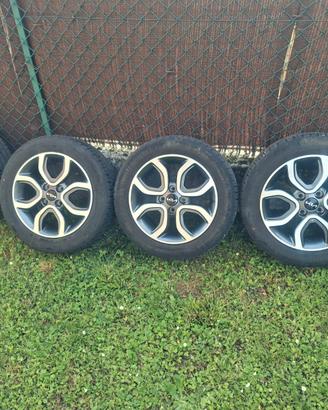 Cerchi in lega e gomme 185/55 R15