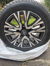 Set ruote invernali originali Toyota 17" TPMS